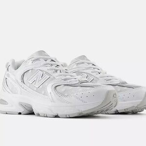 New Balance 530 white polka dots